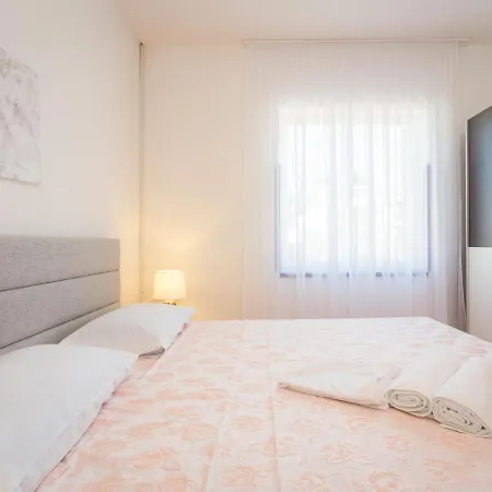 Apartment Maris-2 By Interhome