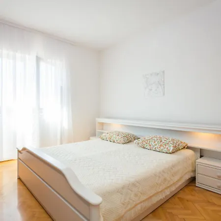 Apartman Maris-2 By Interhome