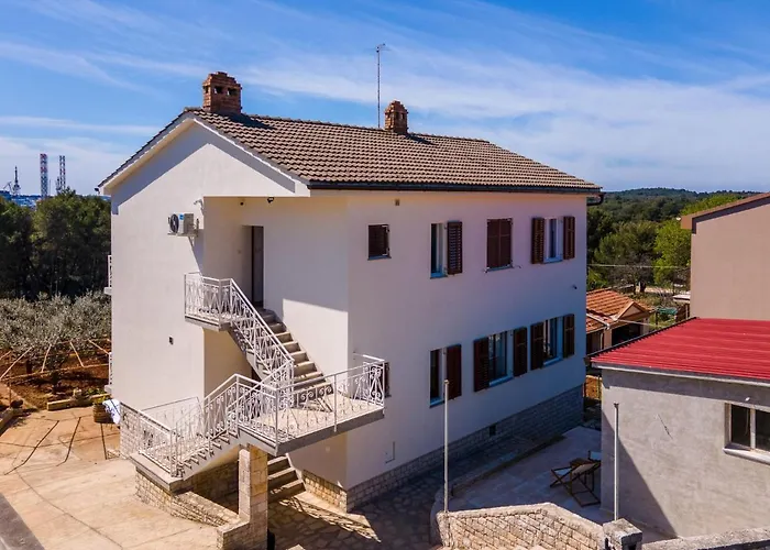 Maris-2 By Interhome Appartement Pula